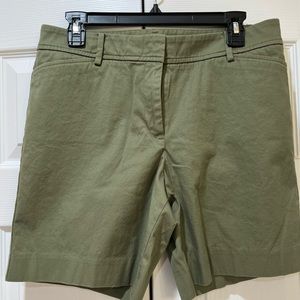 New Talbots Perfect Short size 8